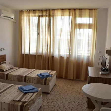 Neptun Guest house *